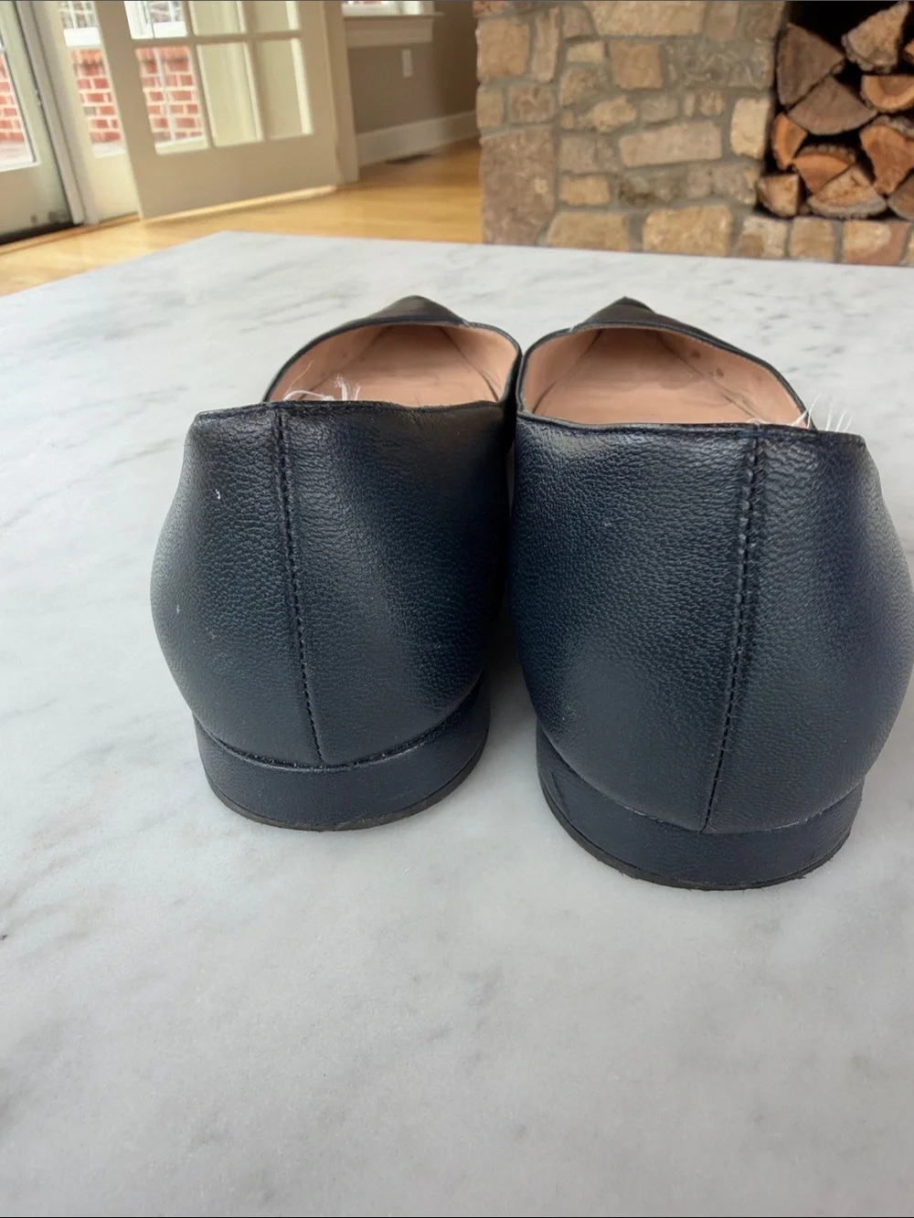 Giorgio Armani Pointed Toe Leather Flats in Black